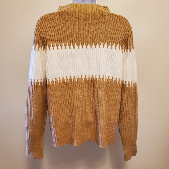 🌟Host Pick!🌟 French Connection Funnel-Neck Camel/White Colorblock Sweater - M - Picture 6 of 13
